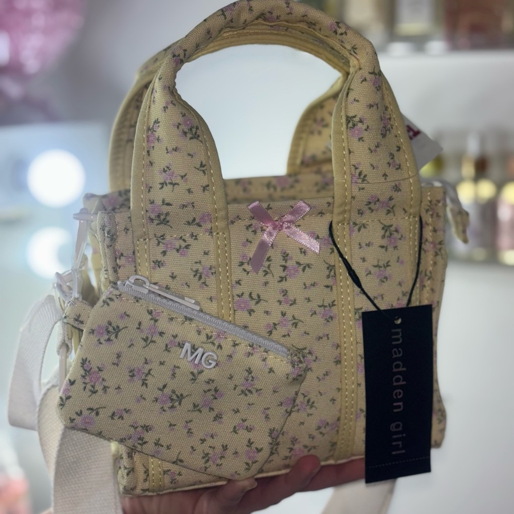 Madden Girl Yellow Floral Women's Bag Set
